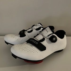 Cycling shoes